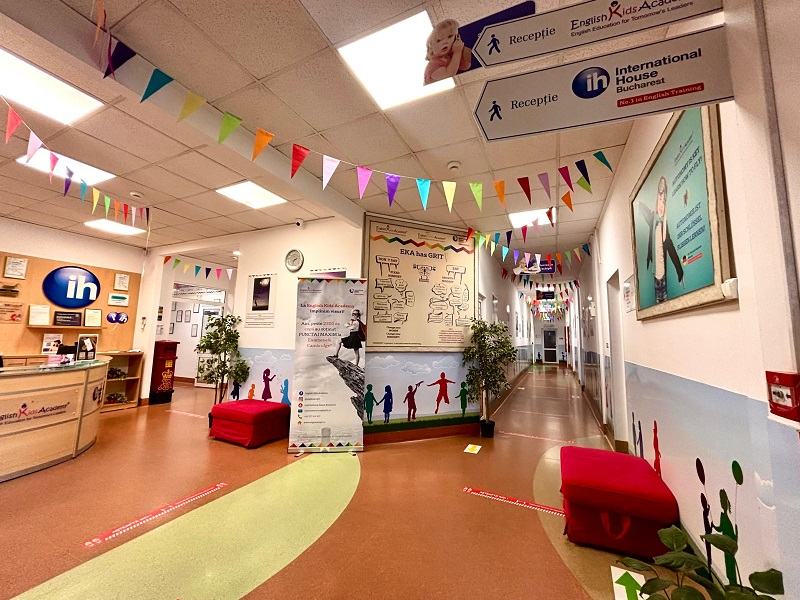 English Kids Academy – cum a ajuns sa fie un nume de referinta pentru cursurile de engleza pentru copii de toate varstele